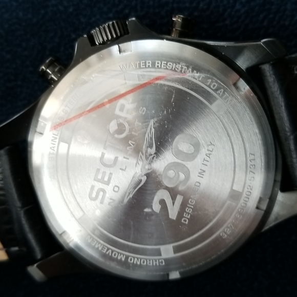 Sector men watch. New in its original box. Black leather band. - Picture 3 of 4